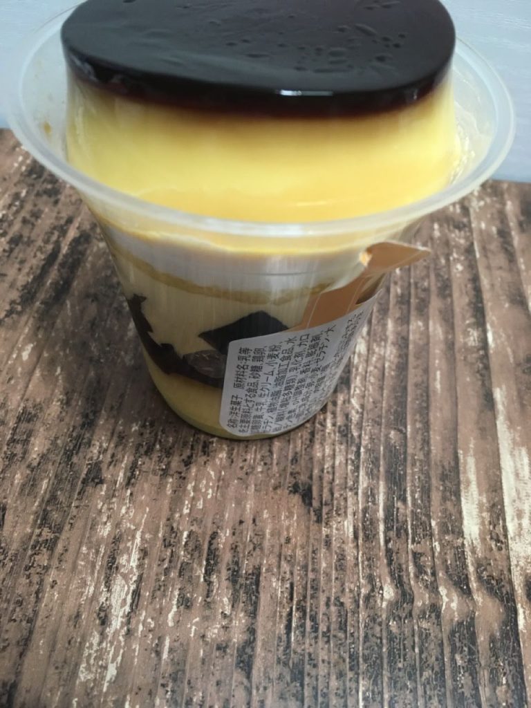 窯出しプリンのパフェ