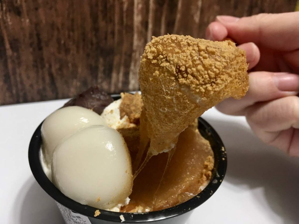 白玉とわらび餅ぜんざい
